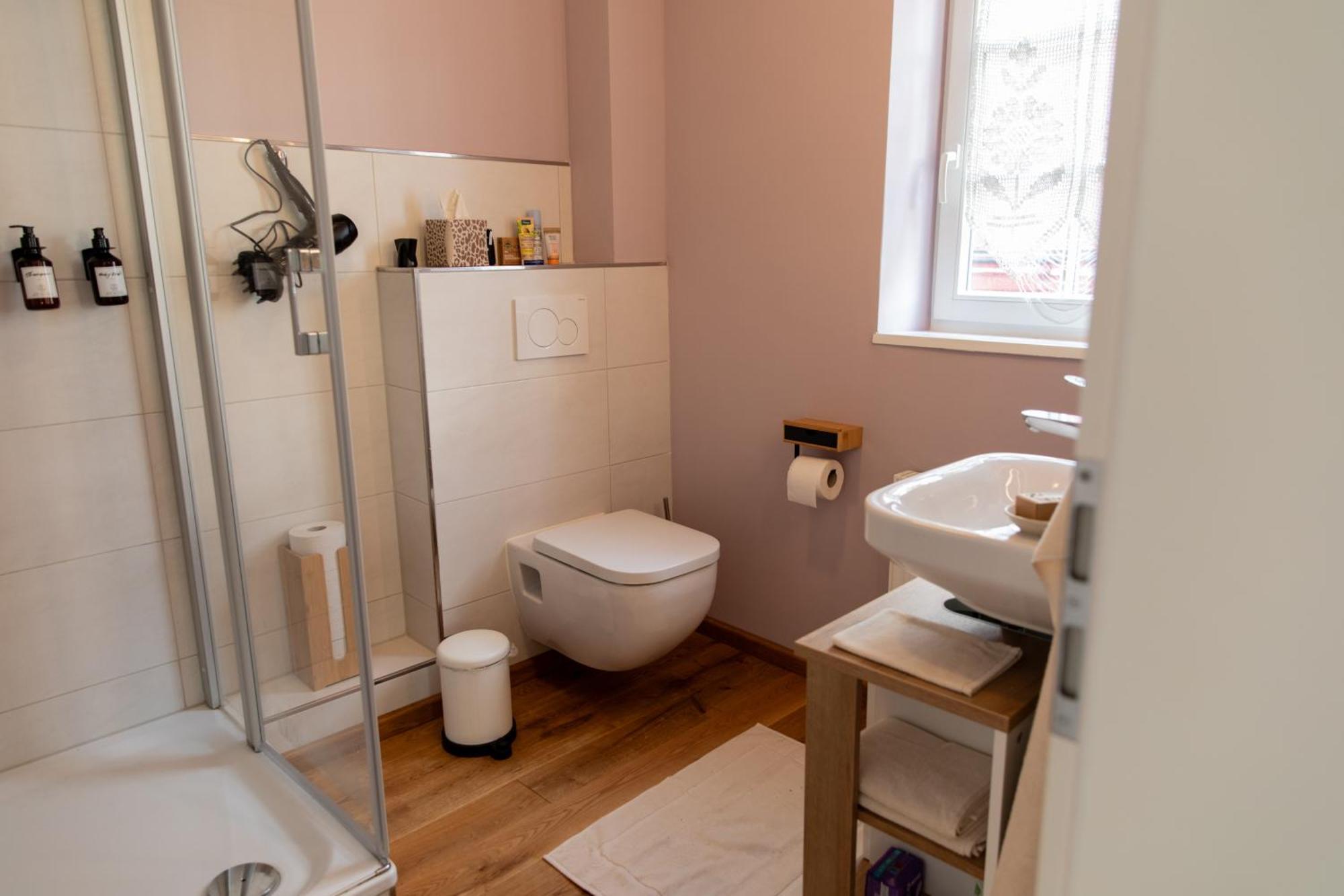 Altstadt Apartment Am Dom Wetzlar, 1 Zi, Kueche, Bad Mit Parkplatz Am Grundstueck 外观 照片